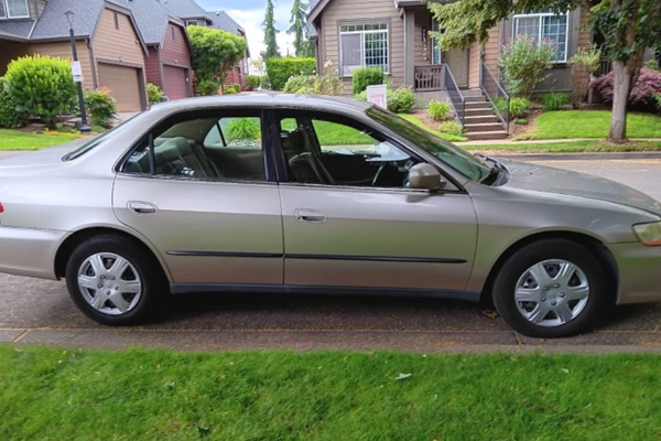 80-year-old woman has her car stolen while she was serving Thanksgiving meals at her church