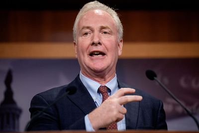 Democratic Senator Says 'It's Very Possible There Was a War Crime Committed' in September Drug-Boat Strike