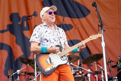 6 Jimmy Buffett Lyrics Every Retiree Should Live By