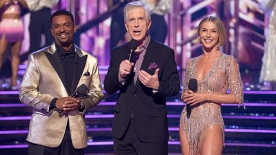 ‘It Was Like Doing A Big Variety Show’: Dancing With The Stars EP Weighs In After Tom Bergeron Calls For Results Show To Return