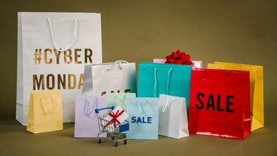 US Shoppers Splash £13.1 Billion On Cyber Monday — Here's Their Biggest Buys