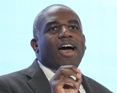 David Lammy tells of ‘traumatic’ racial abuse in youth after Farage allegations