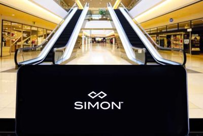 Simon Property Stock: Is SPG Outperforming the Real Estate Sector?