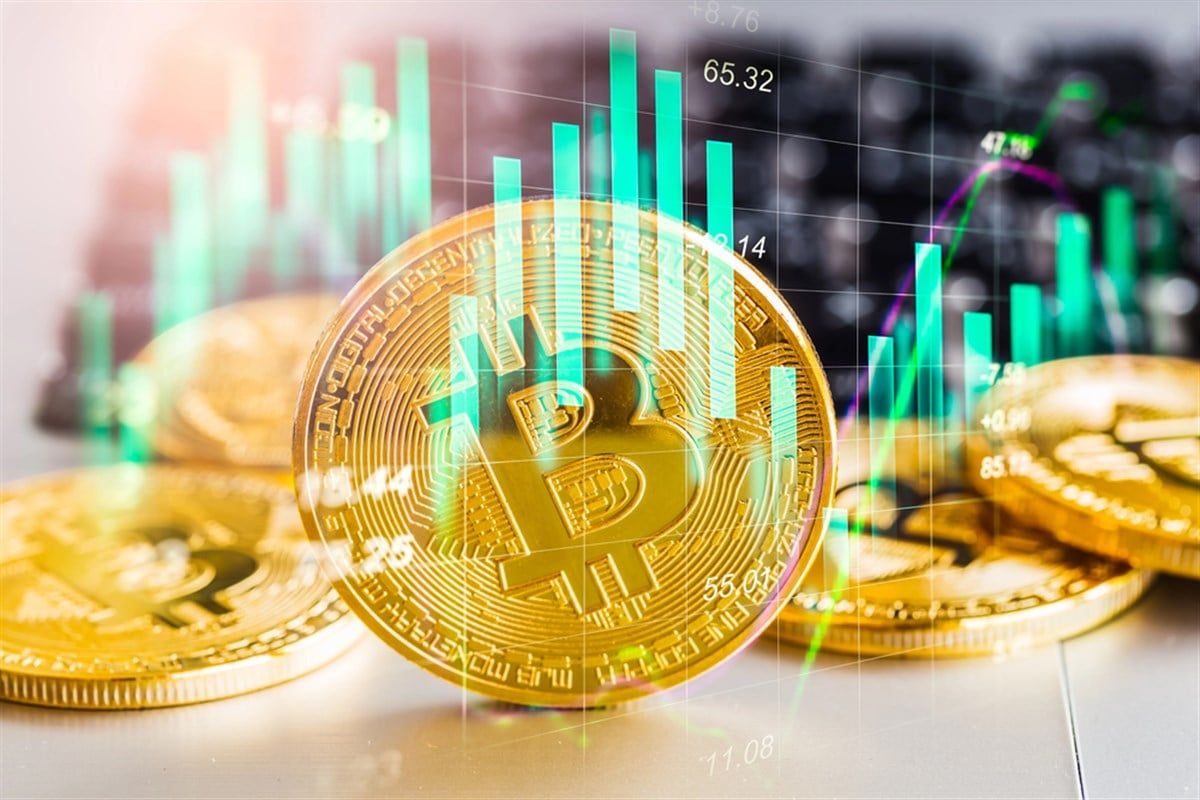 Why Bitcoin ETFs Like IBIT May Be Set to Surge in 2026