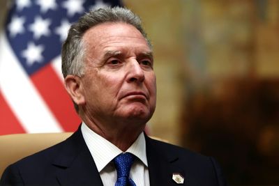 Peace Or Peril: US Envoys Take Risky Seat At Kremlin Table