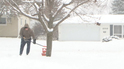 Snow Chaos Triggers Mass School Shutdowns – Hundreds of Districts Force 'Snow Days' as Winter Storm Batters US Heartland