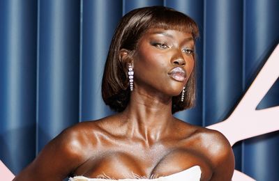 Anok Yai wins top prize at 2025 Fashion Awards