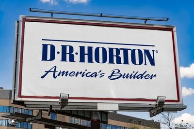 Is D.R. Horton Stock Underperforming the S&P 500?