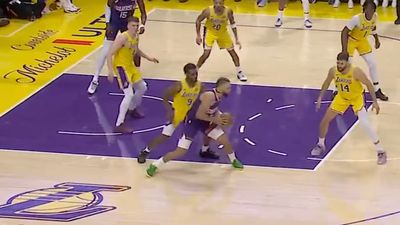 LeBron James Used One Finger to Roast Dillon Brooks After Bronny James’s Stop