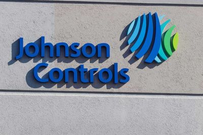 Is Johnson Controls International Stock Outperforming the Nasdaq?