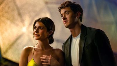 People We Meet On Vacation Dropped A Trailer, And Fans Are Properly Freaking Out: 'Rom-Coms Have Truly Never Been More Back'