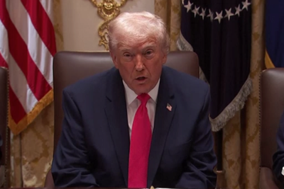 Trump brags about passing cognitive test during rambling Cabinet speech