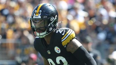 Steelers, CB Darius Slay Mutually Part Ways After Team Scratched Him From Bills Game
