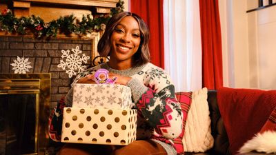 How Ego Nwodim Uses A Simple Tape Trick For Impeccable Gift Presentation (And The Discontinued Candle She Stocks Up On)