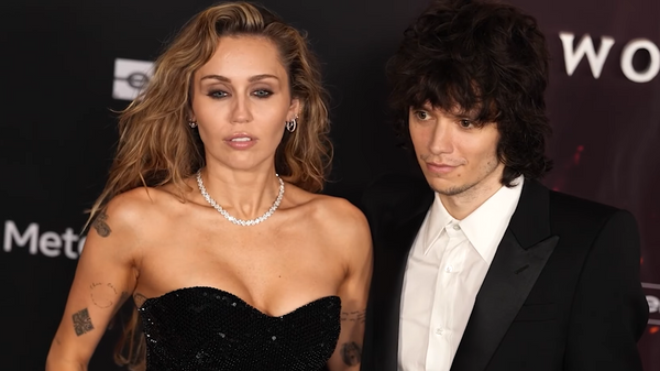 Miley Cyrus' £350k Engagement Ring: Experts Reveal Details of Morando's Gift