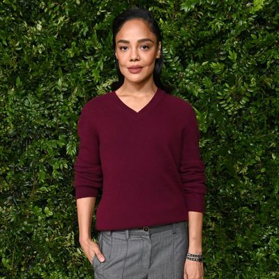 Tessa Thompson’s Slicked-Back Bun Is a Thing of Beauty