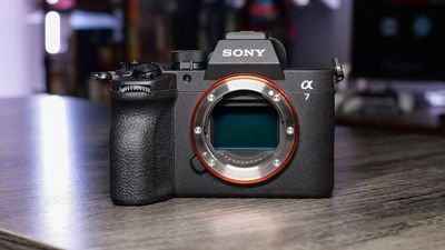 Sony just dropped the A7 V with a stacked sensor — this could be a Canon R6 killer
