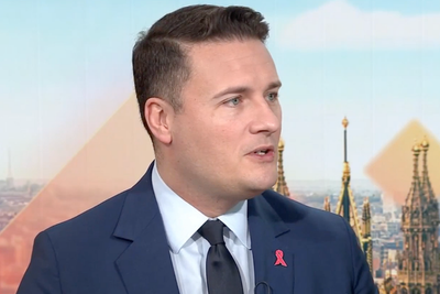 Wes Streeting calls doctors’ union ‘moaning minnies’ over strike
