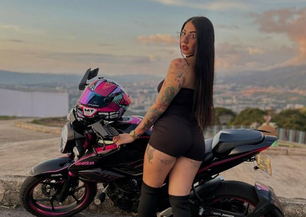 'Biker Girl' and Colombian Influencer Karen Sofia Quiroz Ramirez, 25, Dies in Tragic Road Accident After Riding Without Her Glasses