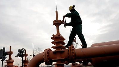 EU lawmakers agree to ban Russian gas imports by 2027