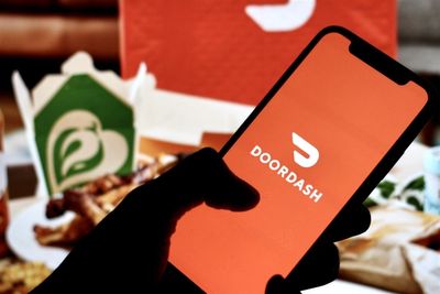 The $100 Million Tell: Following Smart Money Into DoorDash