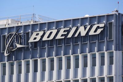 Boeing’s new CFO sees ‘performance culture’ driving a return to positive cash flow next year
