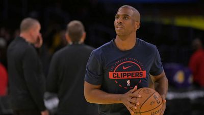 Why the Clippers Haven't Formally Moved on From Chris Paul Just Yet