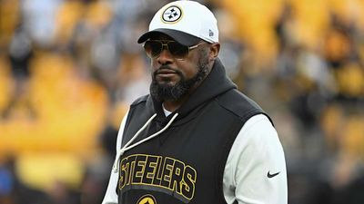 DK Metcalf Explains Why Mike Tomlin is a ‘Great Leader’ Amid Tough Steelers Season