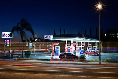 Gas prices dip below $3 a gallon for the first time in four years