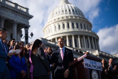 It’s beginning to look a lot like … a traditional midterm election - Roll Call