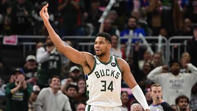 Giannis Antetokounmpo’s Quote About Big Market Teams Recirculates Amid Trade Buzz
