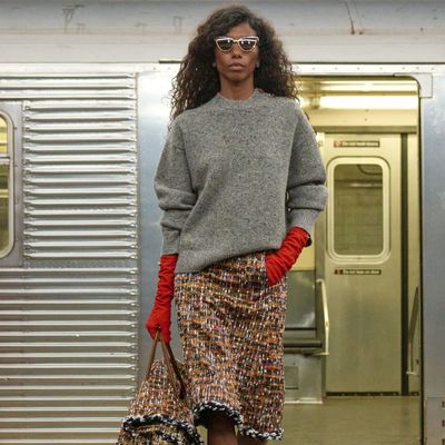 I’m Bookmarking These 5 Skirt Looks From Chanel’s New York Métiers d’Art Show to Wear to the Office