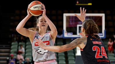 Sisters to resume WNBL family feud after emotional week