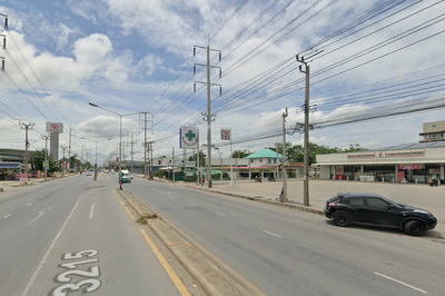 British woman, 75, killed in horror crash in Thailand while crossing road with her shopping