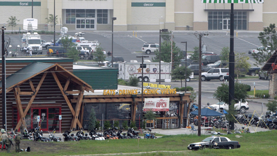 Australian couple takes their kids to a Texas restaurant, then realizes they made the worst choice ever