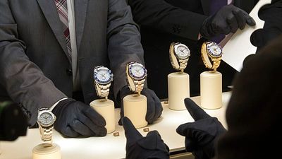 US demand keeps Swiss watch sales ticking despite hefty tariffs