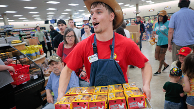 Texas woman rips into her Buc-ee’s brisket sandwich, discovers her ‘absolutely disgusting’ suspicion was correct