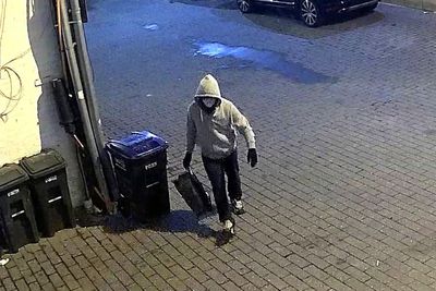 Suspect accused of leaving pipe bombs in DC before January 6 riots hit with federal felony charges