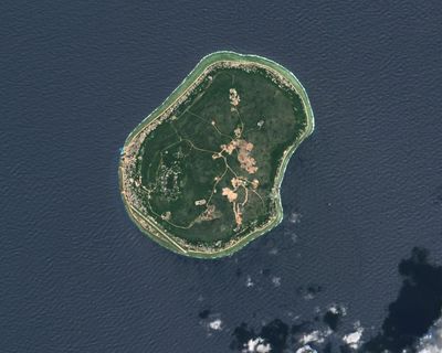 ‘Day by day I lose weight’: asylum seekers on Nauru get $115 a week, but a bag of grapes costs $20