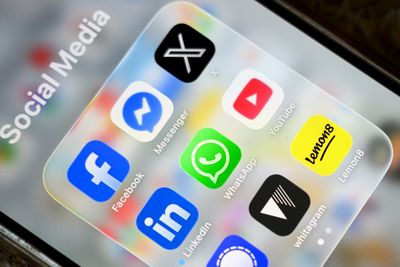 Teens hoping to get around Australia’s social media ban are rushing to smaller apps. Where are they going?