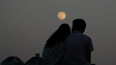 The last supermoon of the year is here. Here's how to spot it