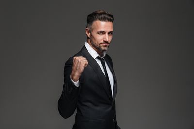 10 Behavior Changes That Make You More Attractive Immediately