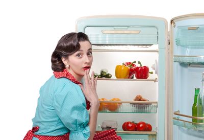 7 Vintage Kitchen Habits That Could Land You in Trouble Today