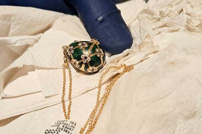 NZ police recover swallowed Fabergé pendant from alleged thief after six-day wait