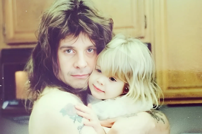 Kelly Osbourne's Appearance at Ozzy Tribute Goes Viral: Fans Ask What Happened