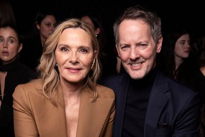 Kim Cattrall marries Russell Thomas in intimate London ceremony