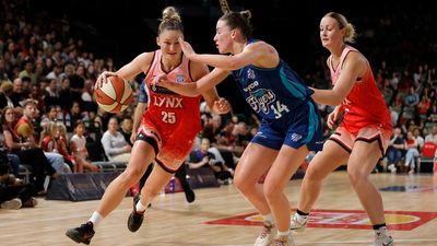 Star comes within whisker of record as Lynx down Flyers