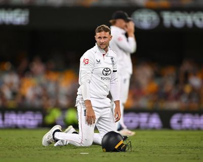 ‘We’re all human’: Joe Root defends England over costly dropped catches on day two
