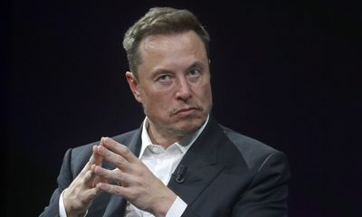 Elon Musk and Bill Gates are wrong about AI imminently replacing all jobs. ‘That’s not what we’re seeing,’ LinkedIn exec says