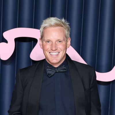 Jamie Laing is having a Ralph Lauren Christmas! The star has put his spin on one of the biggest festive trends of the season, and the result is stunning